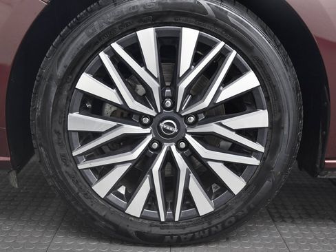 Used 2023 Nissan Altima 2.5 SV image 8