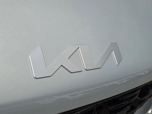 New 2026 Kia Sorento S w/ S Panoramic Sunroof Package image 4