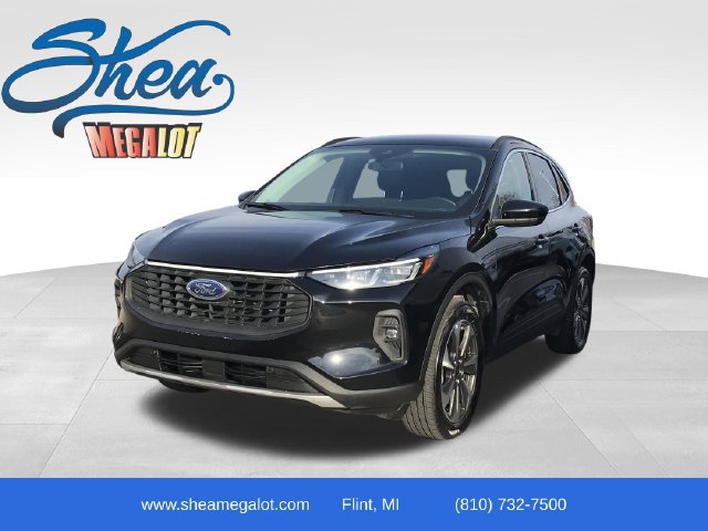 Used 2025 Ford Escape Platinum AWD/4WD image 1
