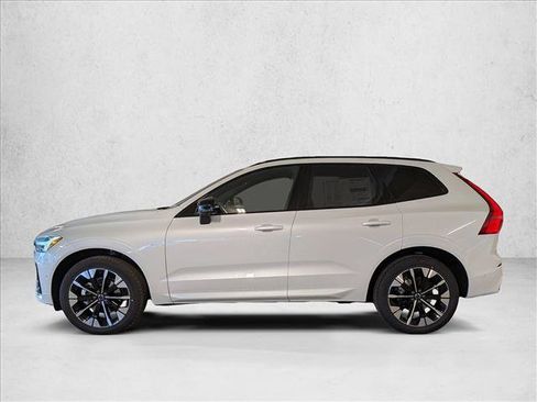 Used 2026 Volvo XC60 B5 Plus w/ Climate Package AWD/4WD image 10