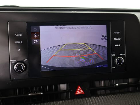 Used 2024 Kia Sportage LX FWD image 6