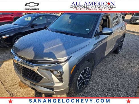 Used 2026 Chevrolet TrailBlazer LT FWD image 1