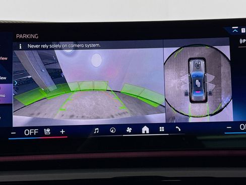 Used 2024 BMW i5 eDrive40i w/ Executive Package image 14