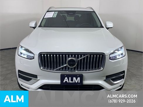 Used 2024 Volvo XC90 B6 Plus image 13