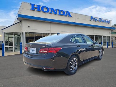 Used 2019 Acura TLX w/ Technology Package FWD image 4