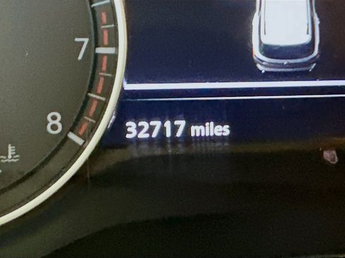 Used 2025 Nissan Pathfinder SL image 19