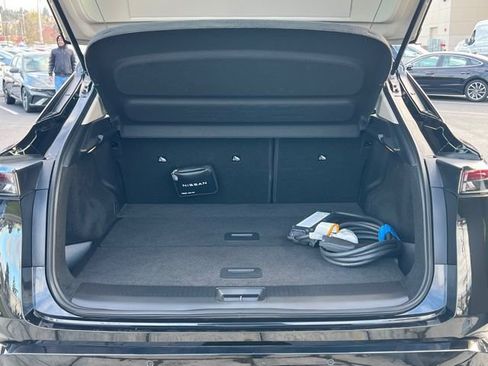 Used 2024 Nissan Ariya AWD image 8