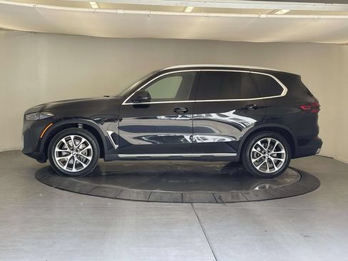 Used 2026 BMW X5 xDrive40i w/ Premium Package AWD/4WD image 3