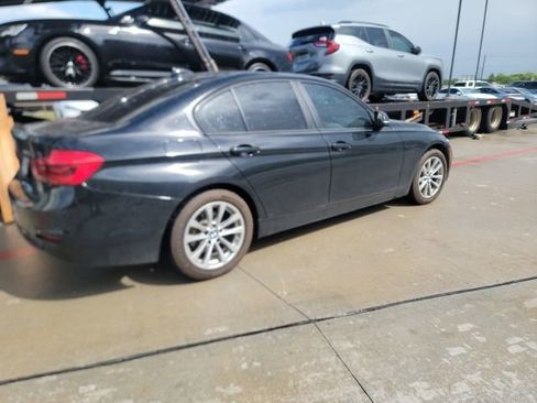 Used 2018 BMW 320i Sedan RWD image 6