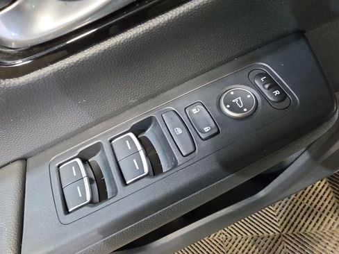 Used 2024 Honda CR-V EX-L image 15
