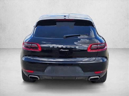 Used 2018 Porsche Macan AWD/4WD image 6