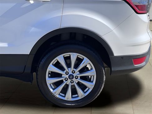 Used 2018 Ford Escape Titanium image 34