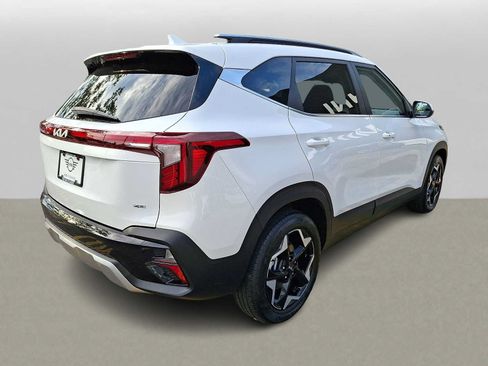 Used 2024 Kia Seltos EX AWD/4WD image 4