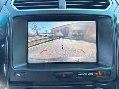 Used 2016 Ford Explorer XLT w/ Equipment Group 202A image 20