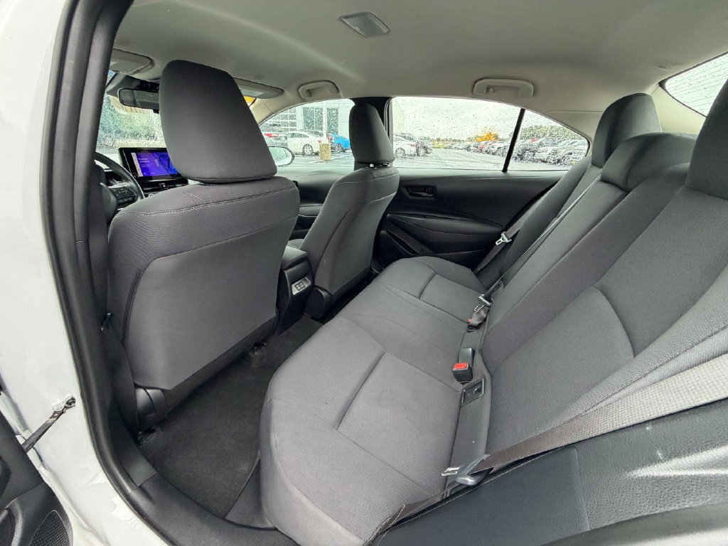Used 2024 Toyota Corolla LE FWD image 19