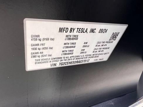 Used 2024 Tesla Cybertruck Cyberbeast AWD/4WD image 46