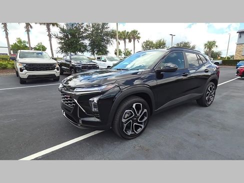 New 2026 Chevrolet Trax RS w/ Sunroof Package FWD image 26