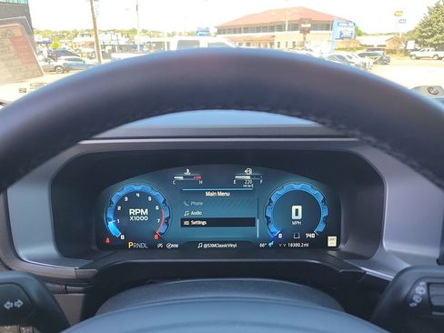 Certified 2025 Ford Bronco Sport Outer Banks w/ Outer Banks Tech Package+ AWD/4WD image 18