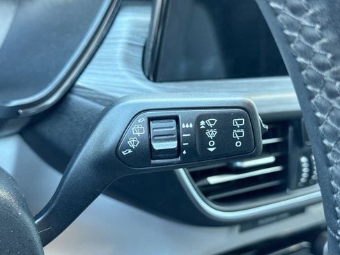 Certified 2023 Ford Escape SE w/ PHEV Premium Package image 27