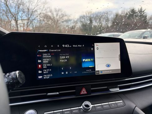 Used 2025 Hyundai Elantra SEL image 20