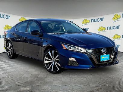 Used 2022 Nissan Altima 2.5 SR