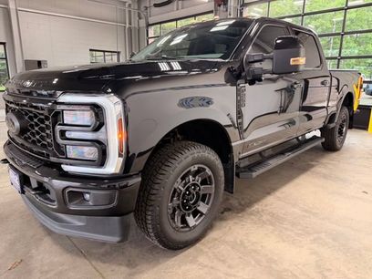 Used 2025 Ford F250 Lariat w/ Black Appearance Package