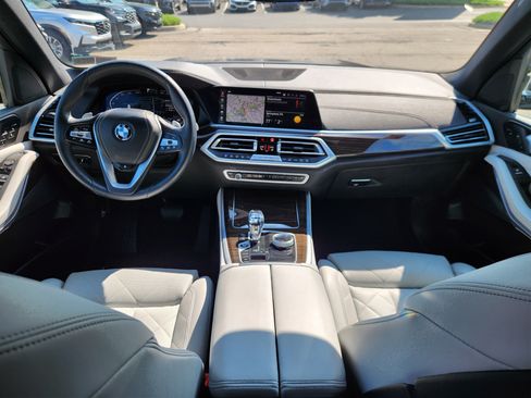 Used 2023 BMW X5 xDrive40i w/ Executive Package AWD/4WD image 8