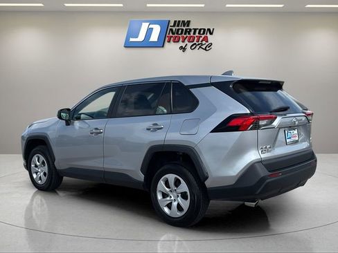 Used 2024 Toyota RAV4 LE AWD/4WD image 7