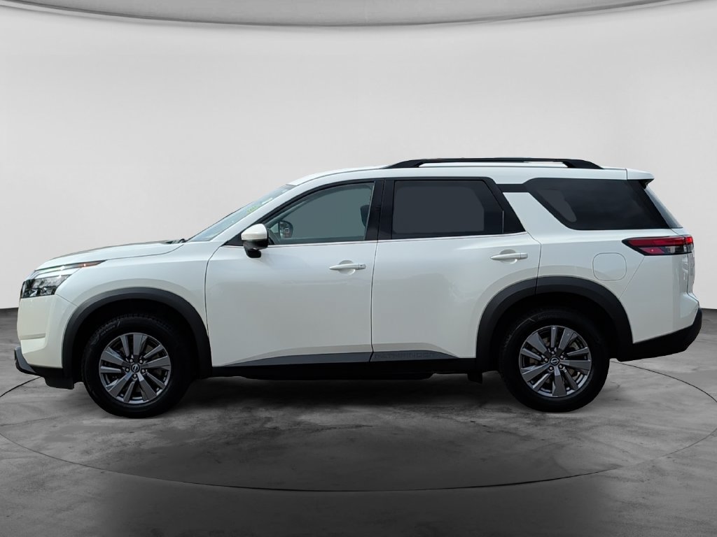 Used 2024 Nissan Pathfinder SV AWD/4WD image 4