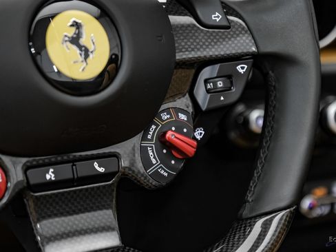 Used 2022 Ferrari 812 GTS RWD image 61