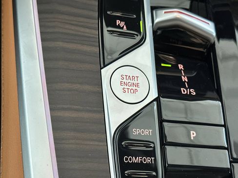 Used 2026 BMW X5 sDrive40i w/ Premium Package image 29