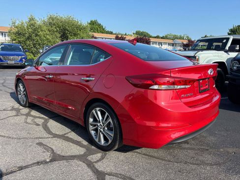 Used 2017 Hyundai Elantra Limited w/ Limited Ultimate Package 05 FWD image 3
