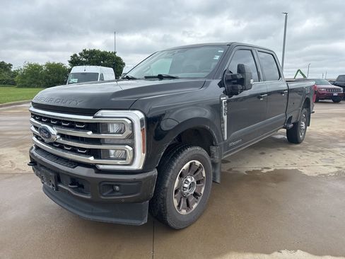 Used 2024 Ford F350 King Ranch AWD/4WD image 3