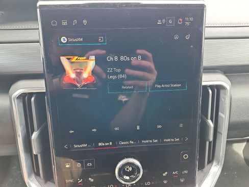 New 2026 GMC Acadia Elevation image 11