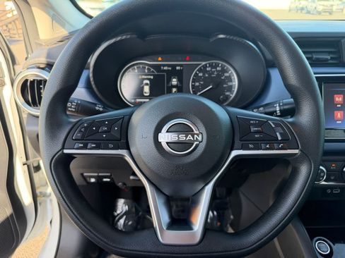 Certified 2025 Nissan Versa SV w/ Trunk Package FWD image 15