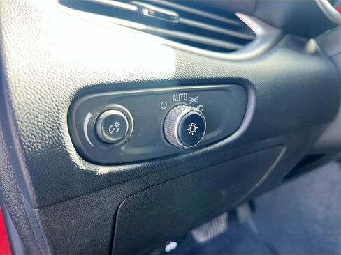 Used 2022 Chevrolet Malibu RS image 10