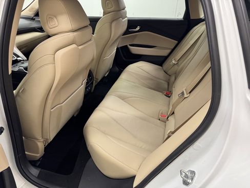 Used 2025 Acura TLX w/ Technology Package image 32