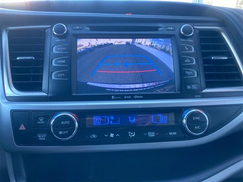 Used 2016 Toyota Highlander XLE image 20