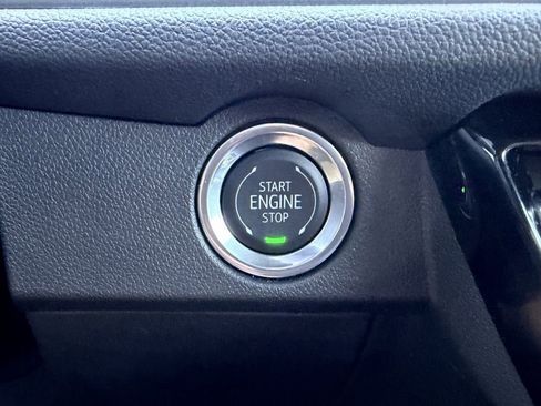 Certified 2025 Chevrolet Traverse LT w/ Driver Confidence Package image 30