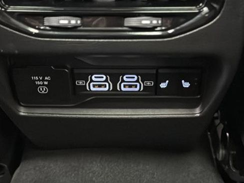 Used 2022 Jeep Grand Cherokee Limited 4xe w/ MOPAR Finishing Package AWD/4WD image 32
