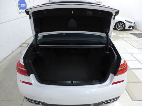 Used 2019 BMW M760i xDrive AWD/4WD image 84