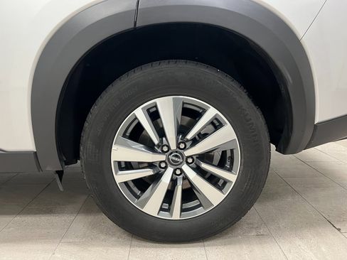 Used 2025 Nissan Pathfinder SL image 65