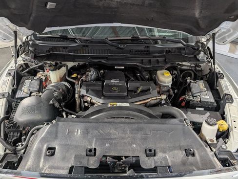 Used 2017 RAM 3500 Laramie image 34