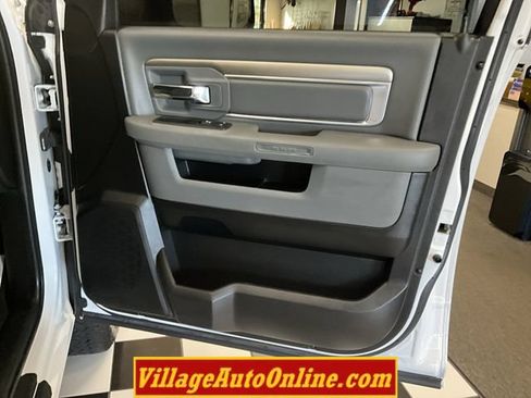 Used 2016 RAM 1500 Big Horn AWD/4WD image 35