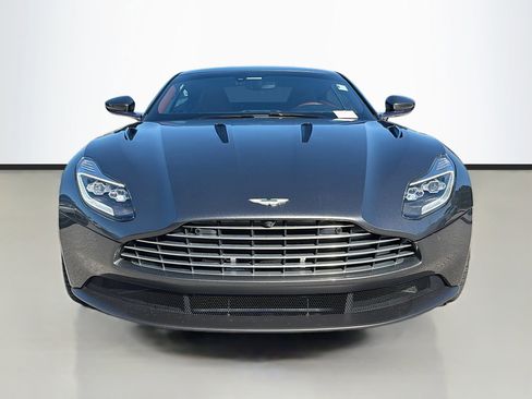 Used 2018 Aston Martin DB11 V12 image 9