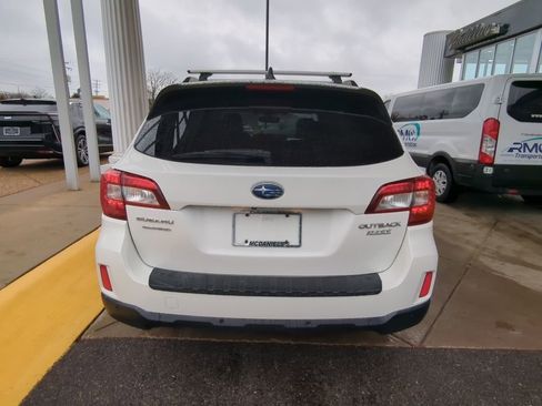 Used 2017 Subaru Outback 2.5i Touring w/ Popular Package #5A image 7