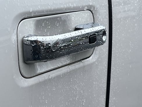 Used 2017 Ford F150 Lariat w/ Equipment Group 502A Luxury image 12