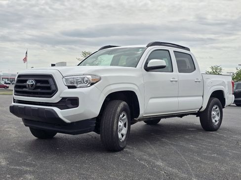 Used 2023 Toyota Tacoma SR AWD/4WD image 10