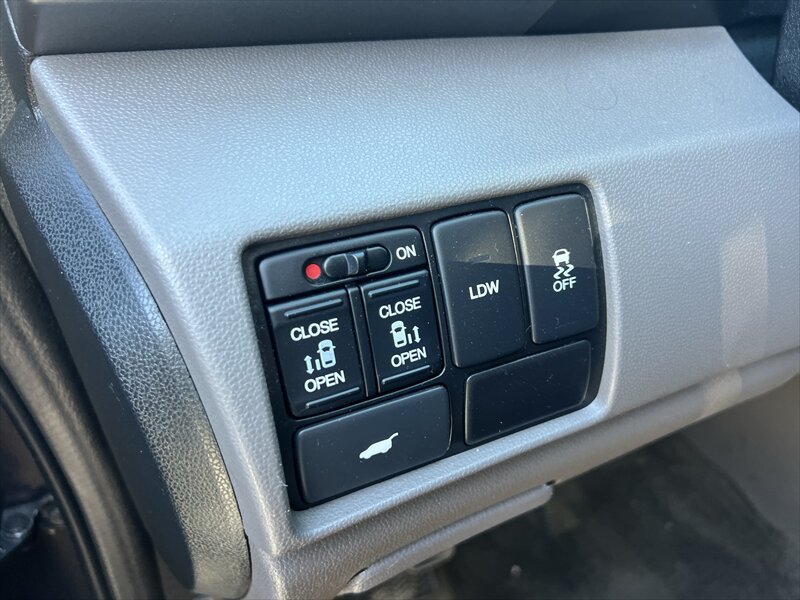 Used 2017 Honda Odyssey EX-L image 6