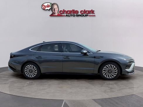 Used 2025 Hyundai Sonata SEL FWD image 6